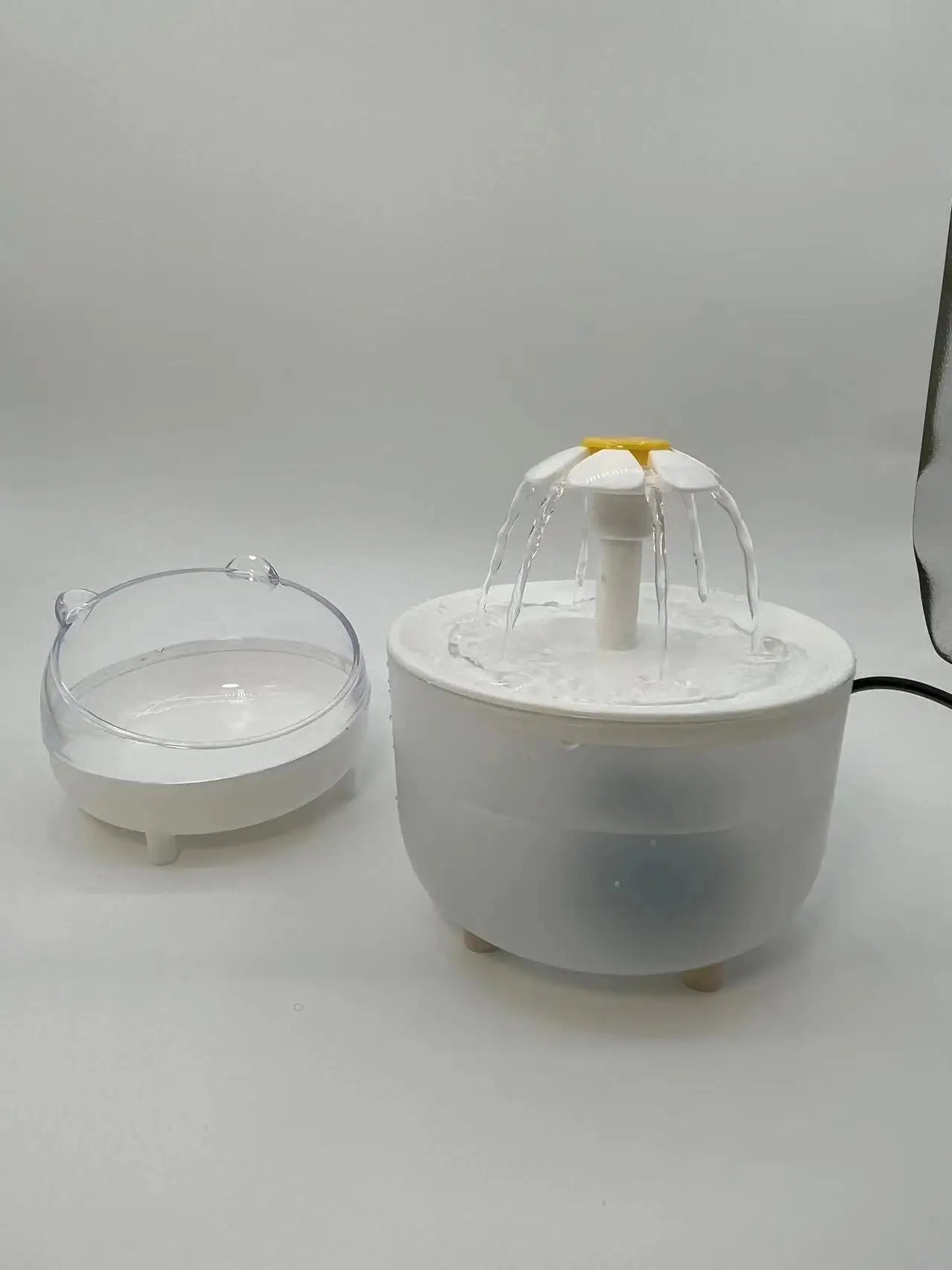 Fuente de Agua para Gatos con Filtro — Bebedero Silencioso USB 1.2L